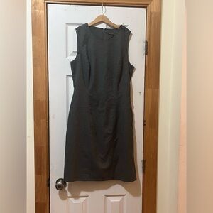 Elegant Grey Sleeveless Dress